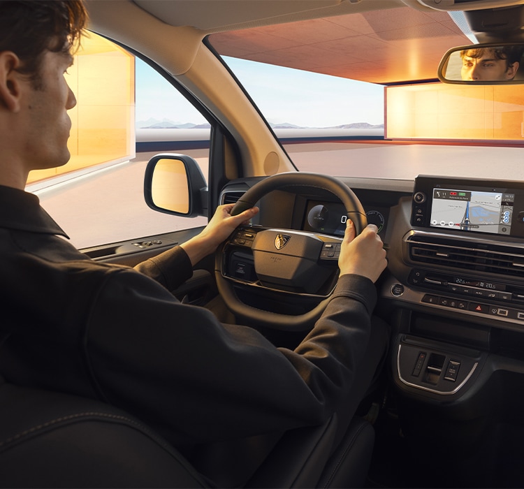 Nuovo PEUGEOT E-TRAVELLER postazione di guida